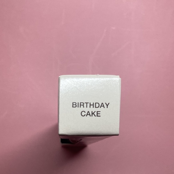 Limelife By Alcone Enduring Lip Color In Shade Birthday Cake 4.8g - Picture 4 of 4